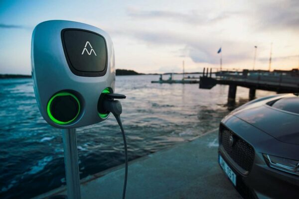 Charge Amps AURA elektromos autó töltőállomás (2x22kW)